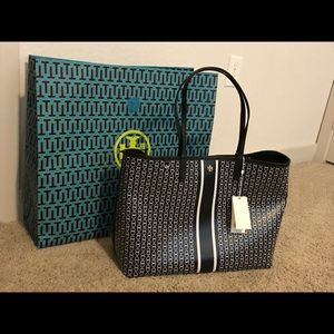 Tory Burch Gemini Link Tote